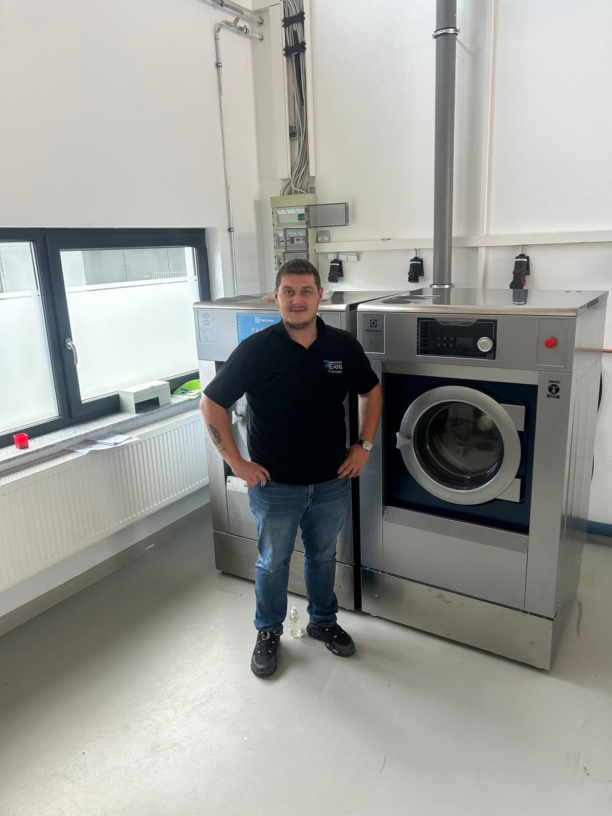 REANI Team bei der Arbeit